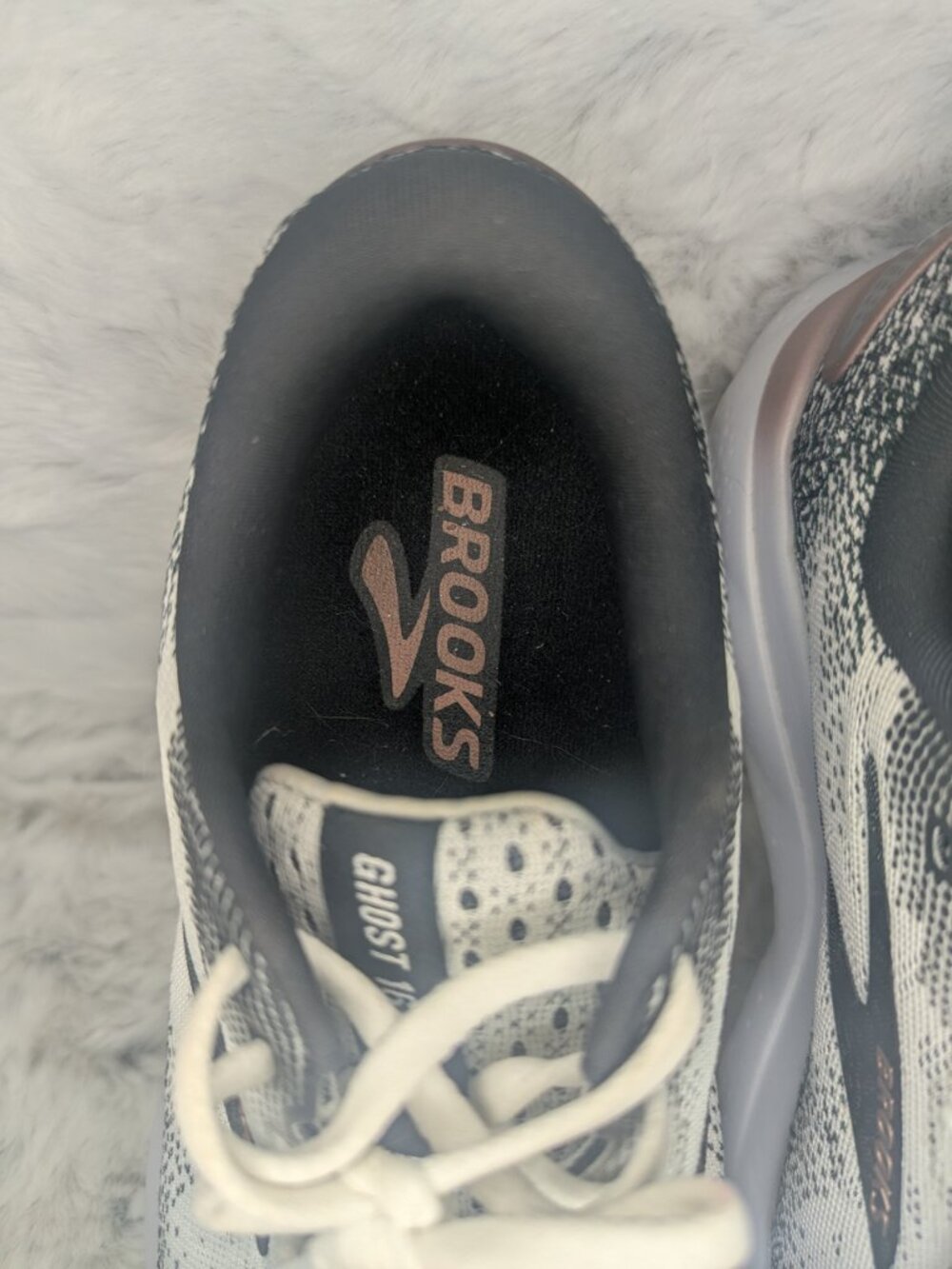 Brooks Ghost 16 Women's Size 8 White Gray Running Shoes EUC - Picture 13 of 16